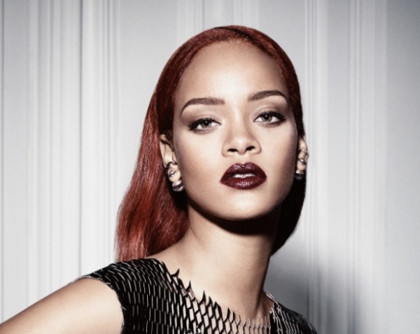 미국의 팝 가수인 리한나(Rihanna)는 상표로 등록된 자신의 성인 ‘펜티(Fenty)’를 침해한 아버지 로널드 펜티(Ronald Fenty)를 고소했다고 뉴스 및 전문가분석 플랫폼인 블룸버그(Bloomberg) BNA가 지난달 15일 보도했다. 사진=리한나 공식 홈페이지 캡처