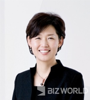 한국여성발명협회는 20일 쉐라톤서울팔래스강남호텔에서 ‘제20회 정기총회’를 열고 제10대 회장에 이인실 변리사를 선출했다. 사진=한국여성발명협회 제공