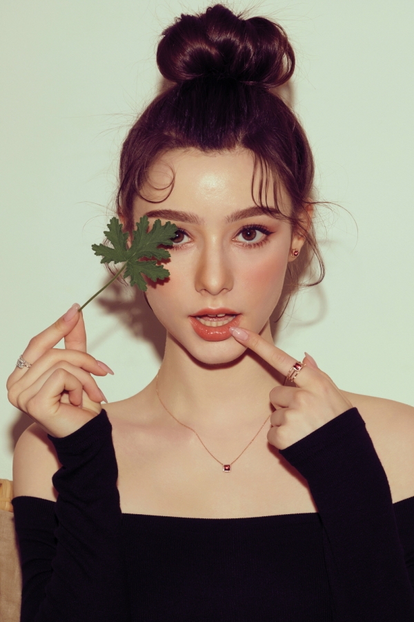 18K 데일리 파인 주얼리브랜드 '가네시'가 5월 가정의 달을 기념해 특별한 프로모션을 진행한다고 15일 밝혔다. 사진=가네시 제공