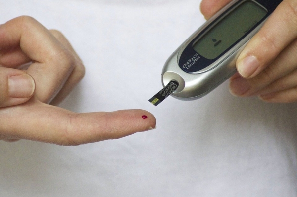 당뇨는 유전적으로 인슐린 기능이 손실된 1형 당뇨와 후천적인 요인에 의해 발생하는 2형 당뇨로 나눠진다. 최근에는 잘못된 생활습관이 원인으로 작용하는 경우가 많아2형 당뇨 환자 수가 급증하고 있다. 사진=픽사베이 캡처