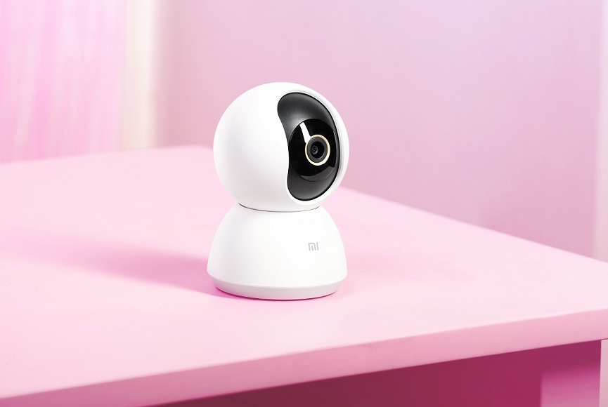 미 스마트 홈캠 360° 2K는 가정용 보안 감시 카메라로 연중무휴로 집안 전체를 360° 커버해 지켜주는 수단이 된다. 사진=샤오미 제공