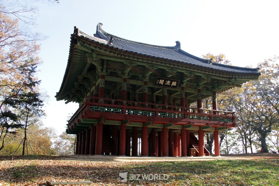 왕과 신하들의 모임 장소였던 임류각. 사진=손진석 기자