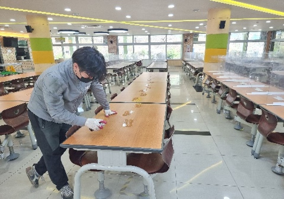 ㈜헬씨바이오에서 표면에 바르는 ‘이지킬(Easy-kill) 코팅제’를 최근 출시했다고 18일 밝혔다. 사진=헬씨바이오