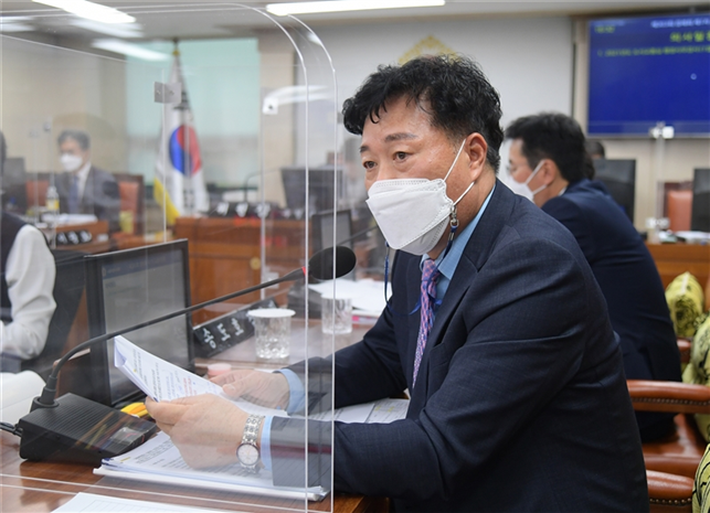 송도호 의원이 서울시 행정감사에서 질의하고 있다. 사진=송도호 의원실