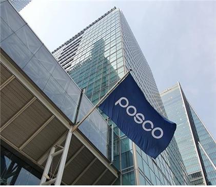 LED 내압방폭등 연구개발 및 제조 전문기업 ’㈜통일엘이디방폭전기(대표 유치성)‘가 포스코 1차 벤더 선정에 이어 본격적인 대기업 수주 및 납품을 추진한다고 18일 밝혔다. 사진=통일엘이디방폭전기