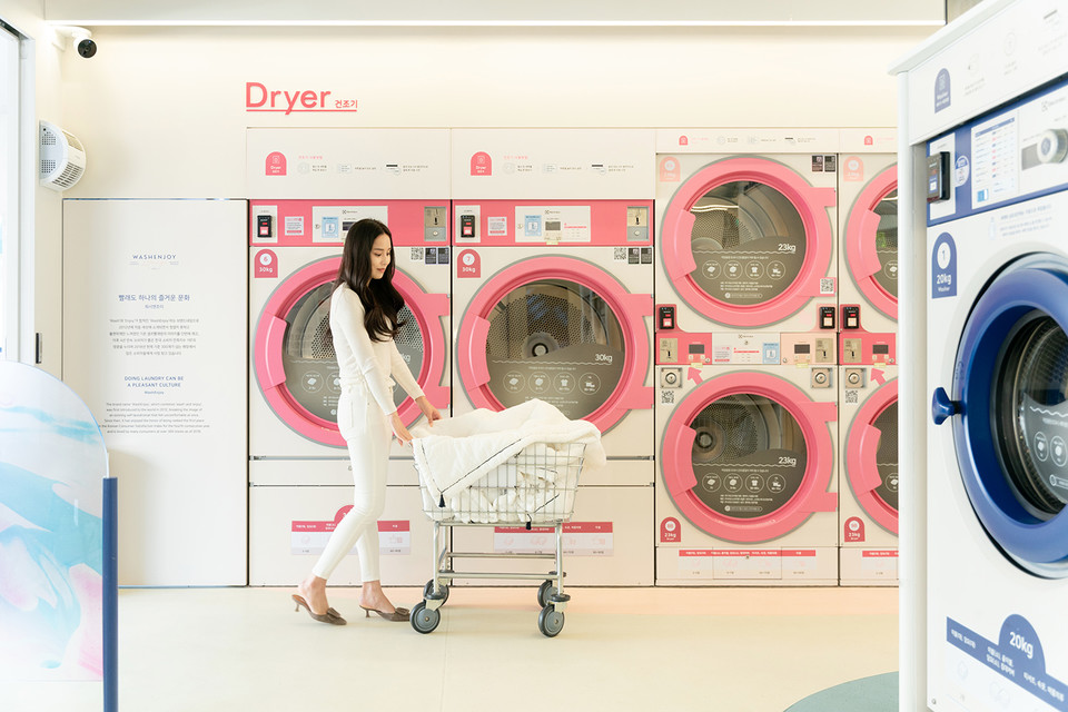 코로나19로 '비대면 서비스'가 급성장 한 가운데 '무인 세탁소'가 '무인 시대'를 이끌고 있다. 사진=코리아런드리