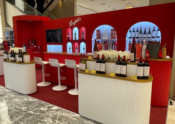 신세계백화점 본점의 펜폴즈 팝업스토어. 사진=금양인터내셔날