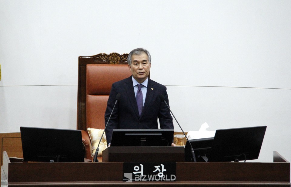 김현기 서울시의회 의장이 제316회 임시회 개회식에서 개회사를 하고 있다. 사진=손진석 기자