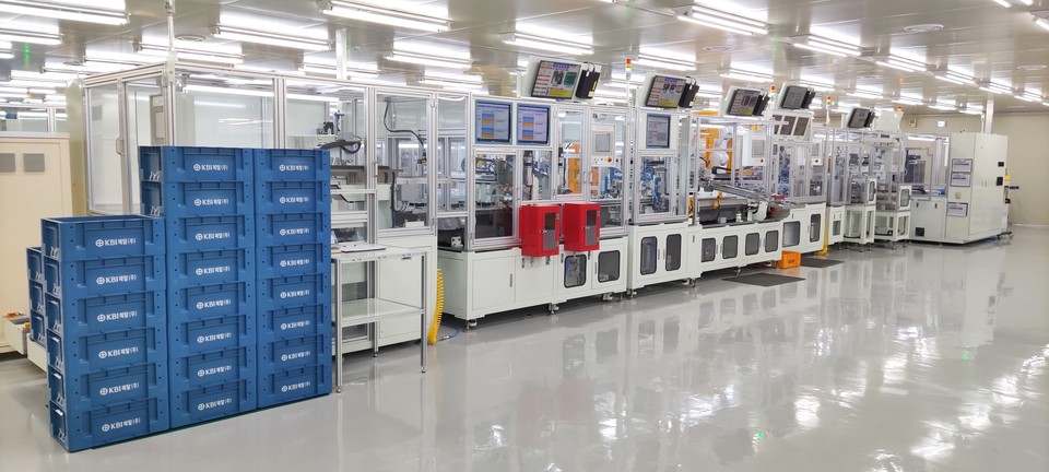 KBI메탈 통풍시트용 블로우 모터 생산 라인. 사진=KBI그룹