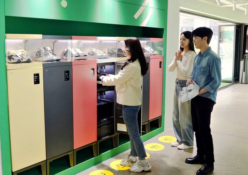 LG전자가 MZ 세대에게 환경까지 생각하는 '스타일러'의 가치를 알리기 위한 체험 공간을 운영한다. 사진=LG전자