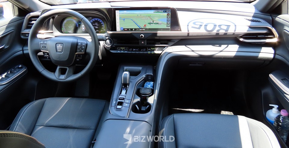 토요타 크라운 실내. 사진=손진석 기자