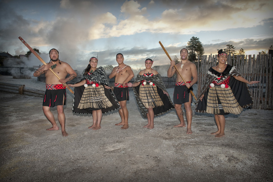 로토루아 마오리 문화공연. 사진=ⓒWhakarewarewa Living Maori Village