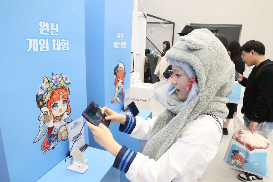 삼성전자가 '서울 강남'에서 '원신' 유저를 위한 프리미엄 라운지를 운영한다. 사진=삼성전자
