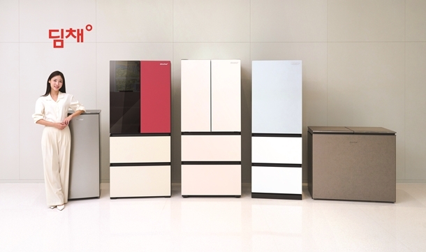 위니아(대표 김혁표)가 어려움을 딛고 기업회생절차를 통한 기업 정상화를 조속히 이루고 김치냉장고 1위 브랜드로서의 지속성을 이어가기 위해 총력전에 나섰다. 2024년형 딤채 신제품. 사진=위니아