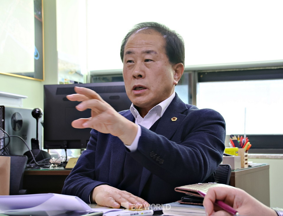 김용호 서울시의원이 19기 정책위원회 활동에 대해 이야기 하고 있다. 사진=손진석 기자