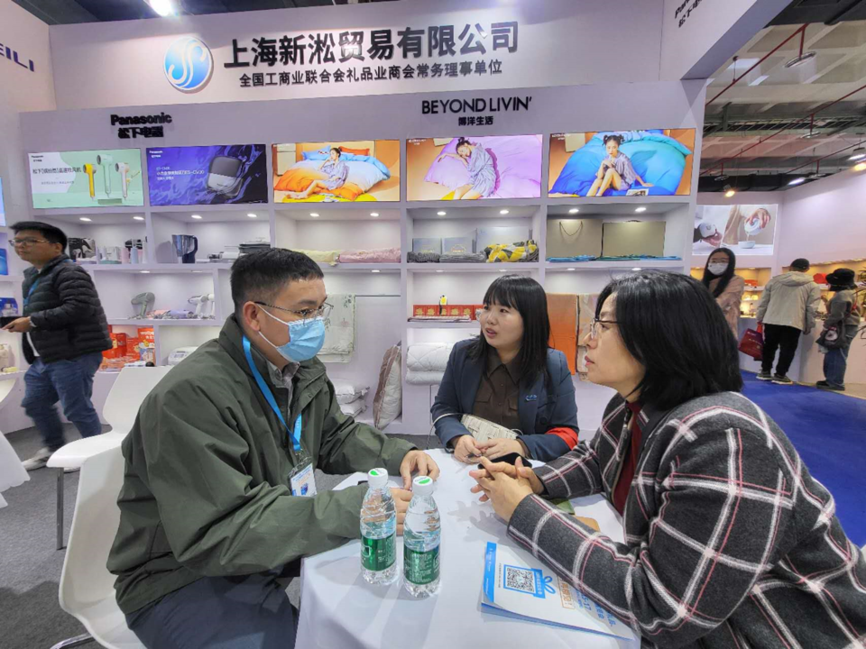 인천시는 지난 3월 20일부터 22일까지 중국 베이징에서 투자유치와 인천 기업제품 판로개척을 위한 ‘영업 상담(sales call)’ 행사를 펼쳤다고 밝혔다. 현지 설명회 장면. 사진=인천시
