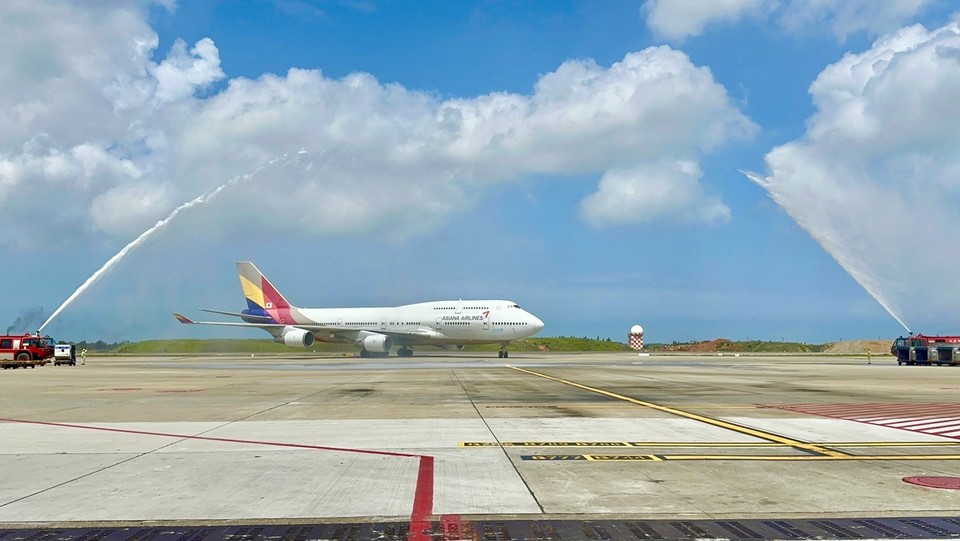 아시아나항공의 보잉 747-400 여객기(HL7428)가 25일 마지막 비행을 마치고 은퇴한다. 사진=아시아나항공