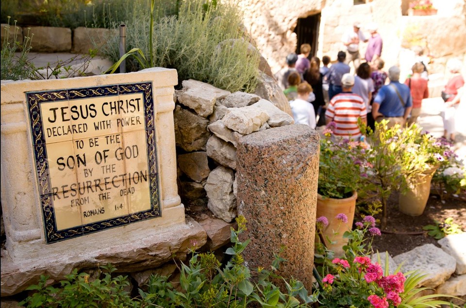부활절예배가 진행되는 정원무덤. 사진=이스라엘관광청