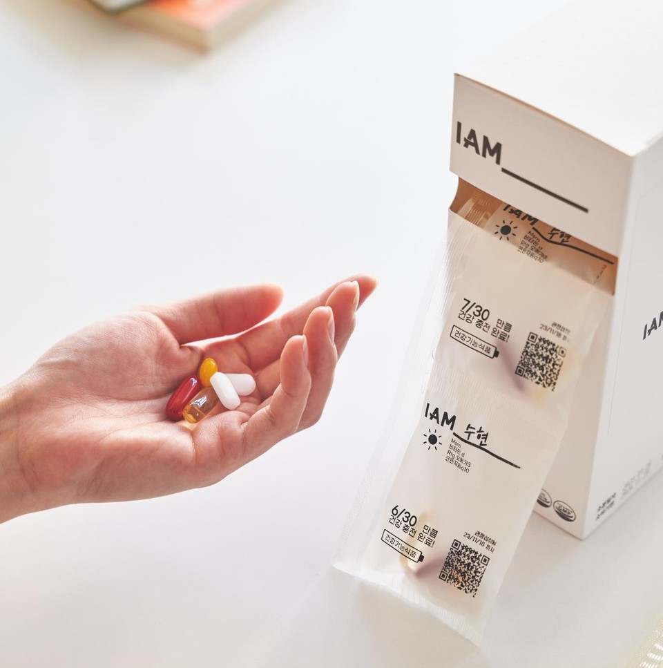 콜마비앤에이치에서 제조한 제품으로 구성된 모노랩스 아이엠. 사진=콜마비앤에이치