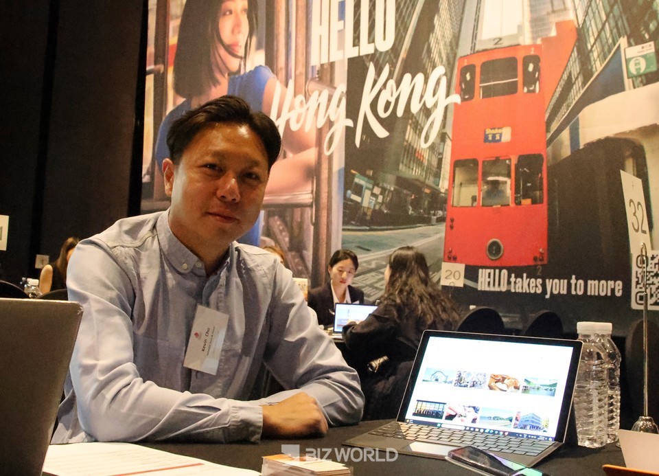 케빈 츄 스플랜디드 투어앤 트래블 매니저가 프로그램 소개를 하고 있다. 사진=손진석 기자