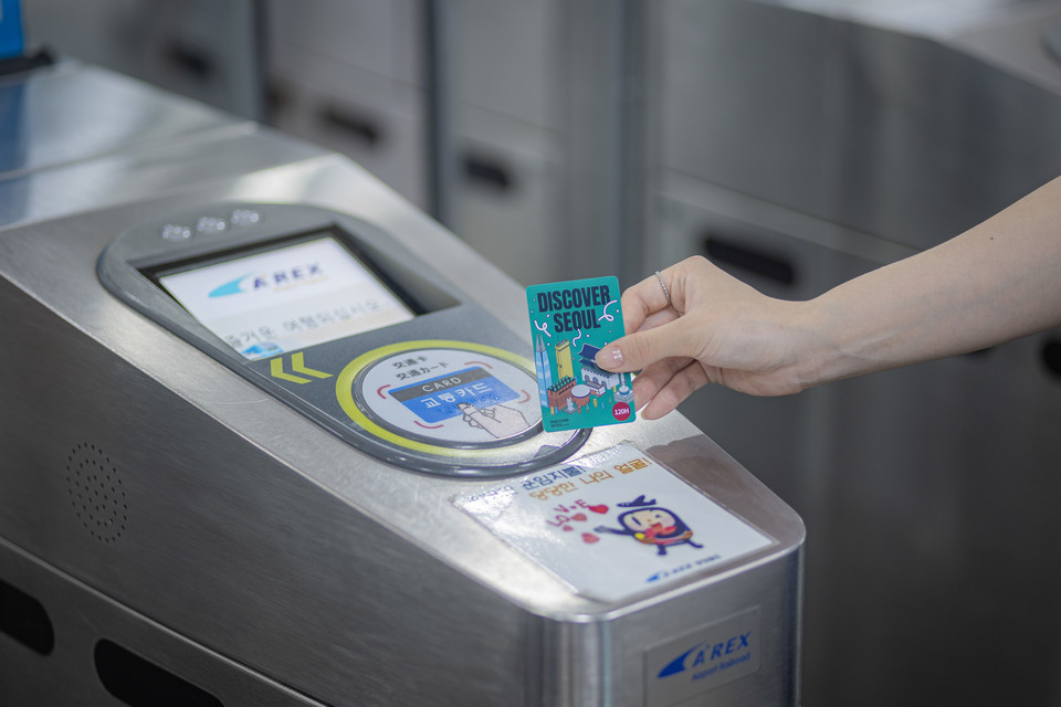 외국인 전용 서울 관광 자유이용권 ‘디스커버서울패스(Discover Seoul Pass)’ 120시간권 사용 모습. 사진=서울관광재단
