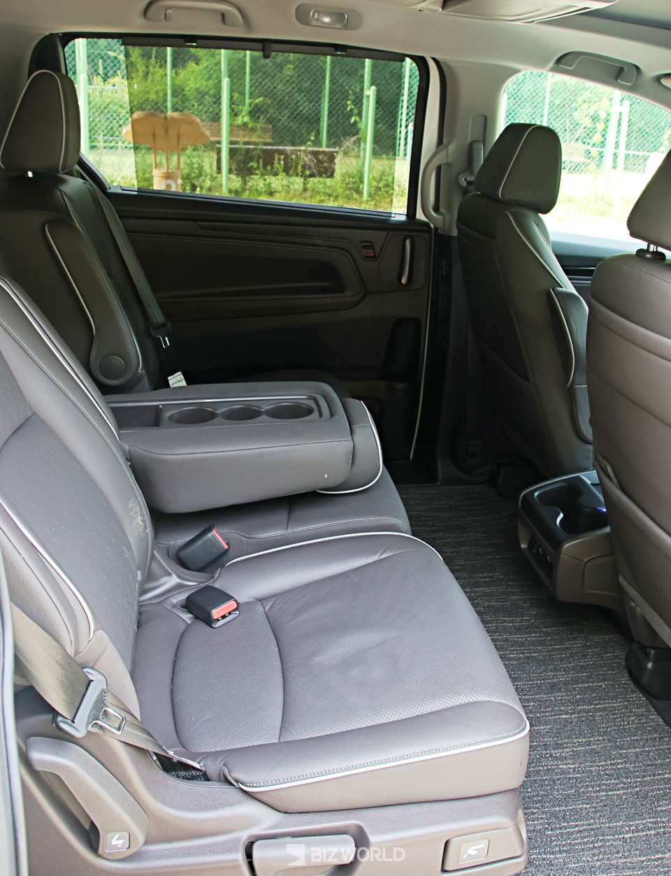 넉넉한 2열 승차 공간. 사진=손진석 기자