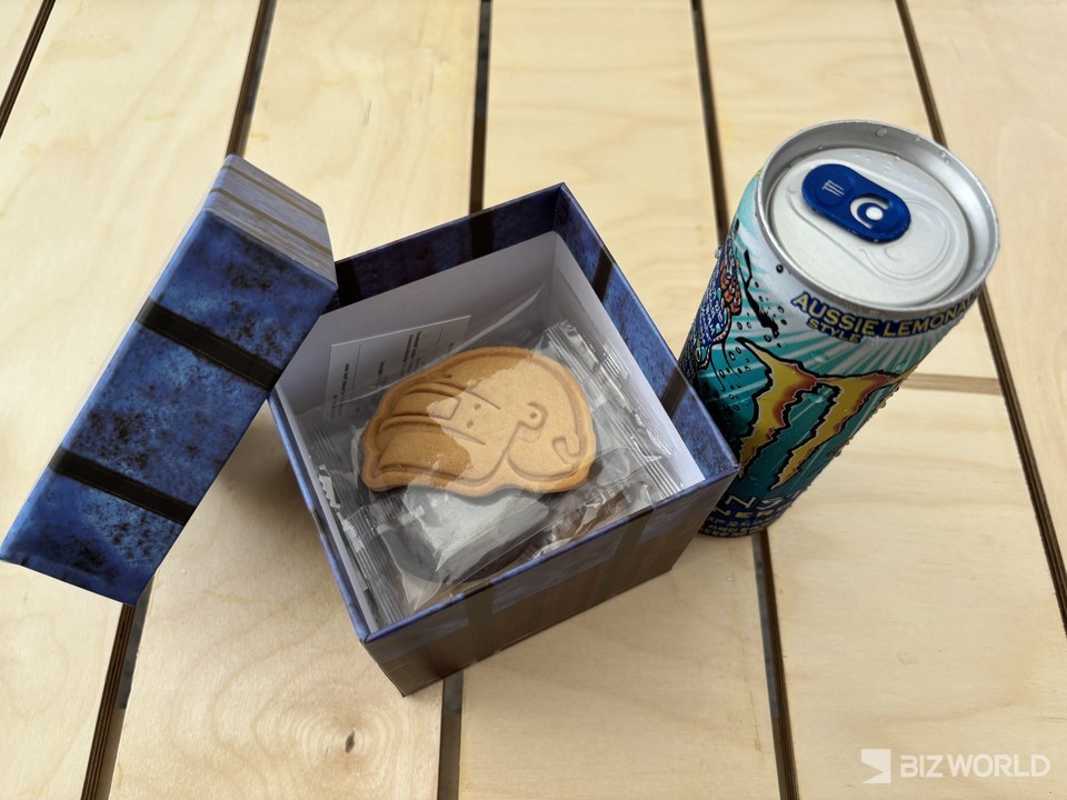 입장 팔찌의 쿠폰을 파라다이스 바에 제시하면 간식거리를 제공한다. 사진=박해민 수습기자