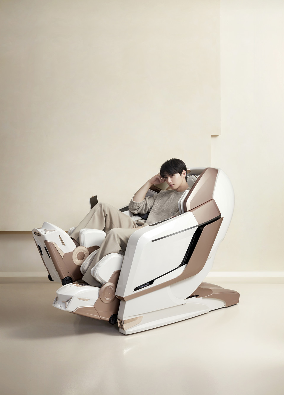 바디프랜드가 브랜드 신규 엠버서더 가수 겸 배우 차은우와 함께 바디프랜드 마사지의 진가를 알리는 ‘전신쾌감’ 캠페인을 전개한다. 사진=바디프랜드