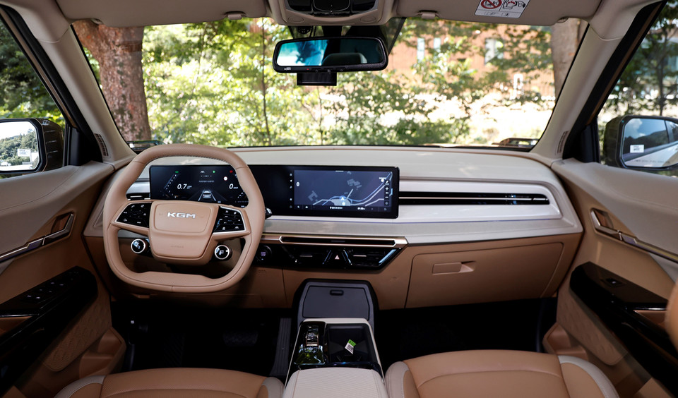 액티언 실내. 사진=KGM