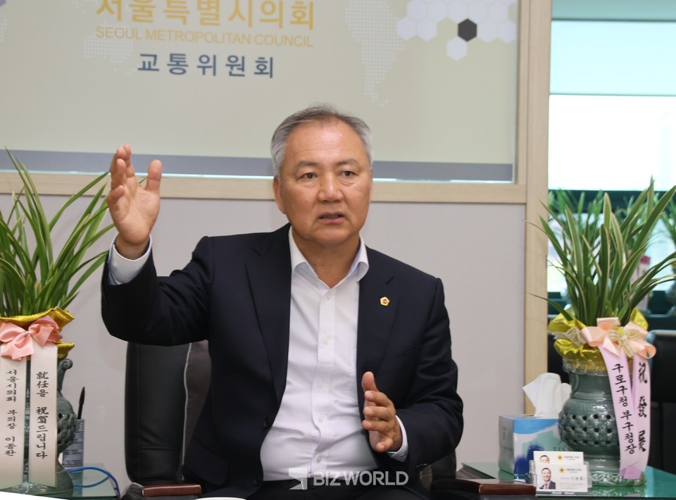 이병윤 서울시의회 교통위원장이 서울교통공사에 대해 이야기 하고 있다. 사진=손진석 기자