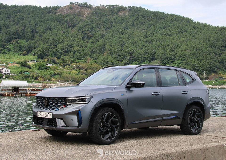 뉴 르노 그랑 콜레오스 에스프리 알핀(esprit Alpine) 모델. 사진=손진석 기자