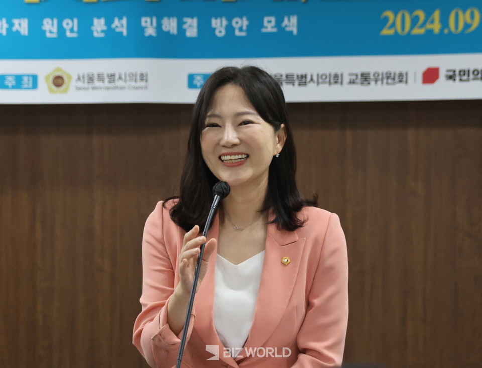 윤영희 서울시의원이 개회사를 하고 있다. 사진=손진석 기자