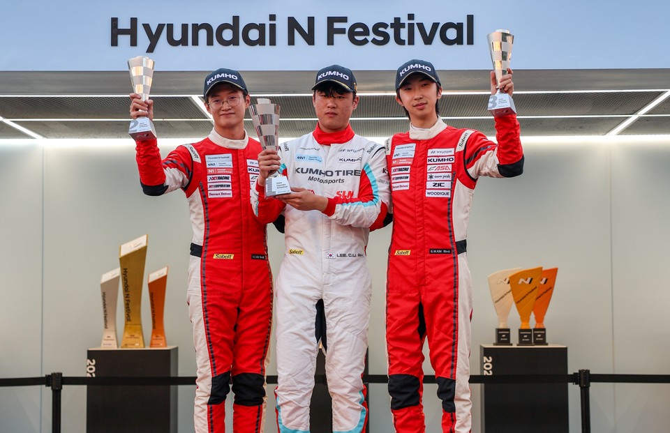 금호타이어를 장착한 DCT 레이싱팀이 현대N페스티벌 eN1 클래스 6R 포디엄에 올랐다. 사진=금호타이어