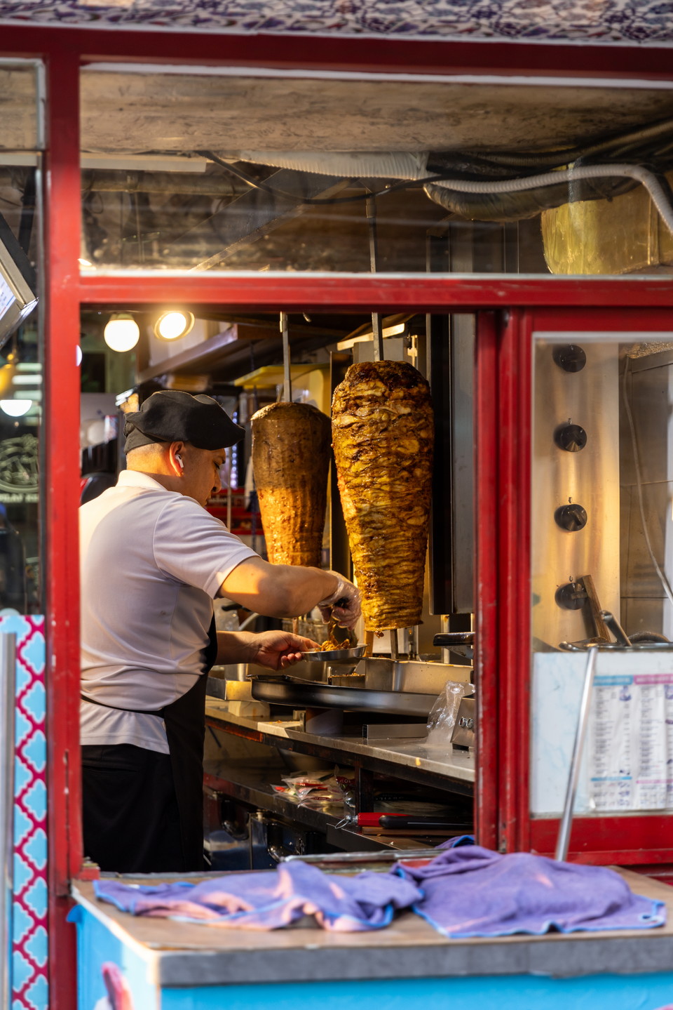 이슬람거리에 있는 케밥식당. 사진=서울관광재단