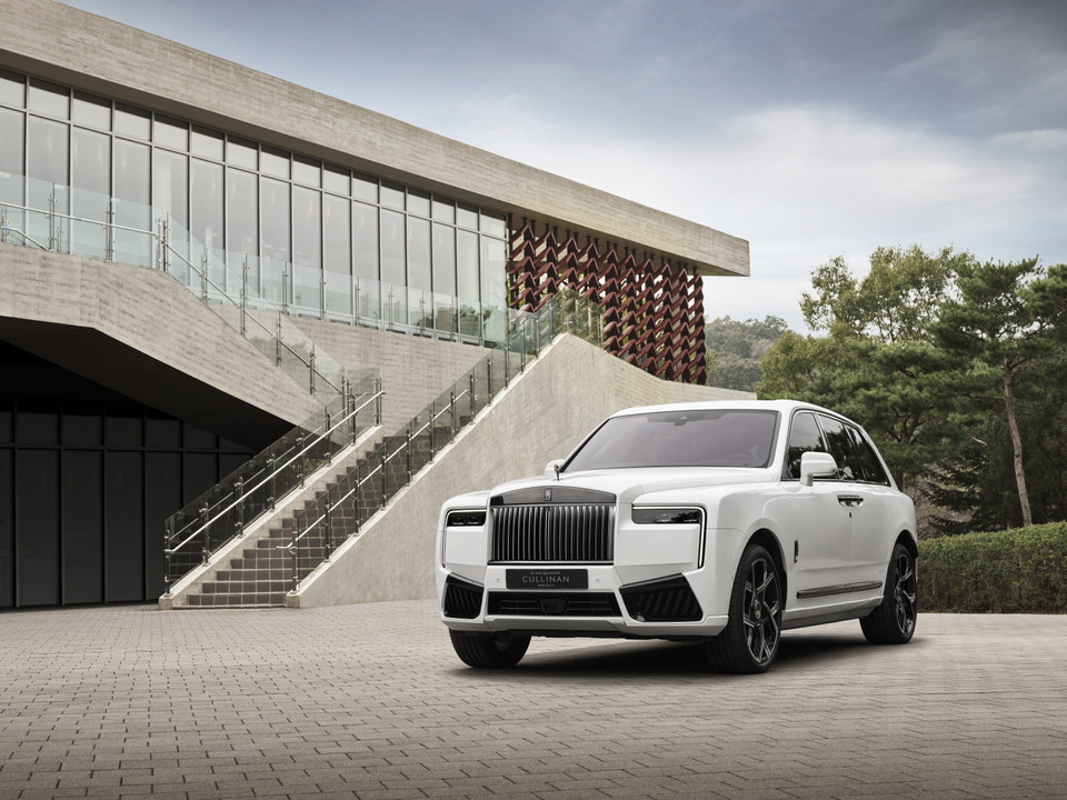 롤스로이스 블랙 배지 컬리넌 시리즈 II. 사진=롤스로이스모터카