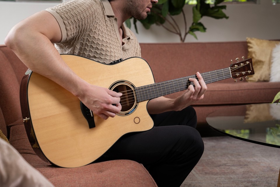 야마하뮤직코리아가 2세대 트랜스어쿠스틱 기타 ‘TAG3C’ 공식 출시했다. 사진=야마하큐직코리아