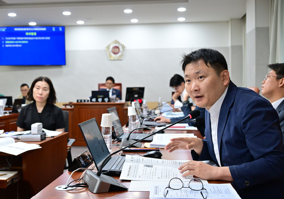 질의하는 허 훈 서울시의원. 사진=서울시의회