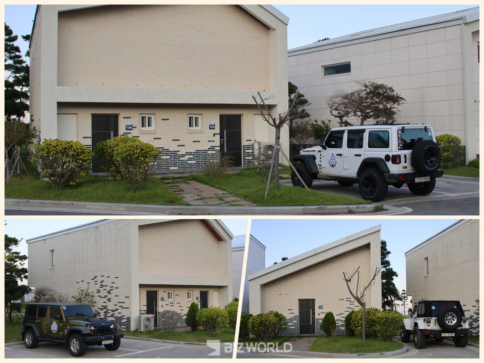 지프 캠프에 먼저 도착한 참가자들이 숙소에 주차해 놓은 지프. 사진=손진석 기자