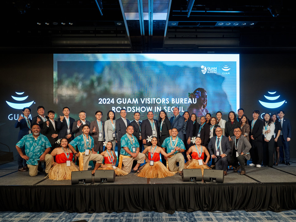 괌정부관광청 서울 로드쇼 참가자들이 기념 사진을 촬영하고 있다. 사진=괌정부관광청