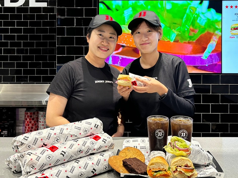 미국의 인기 샌드위치 전문 브랜드 ‘지미존스(Jimmy John’s)‘가 24일, 아시아 최초로 서울 강남에 첫 매장을 오픈했다고 밝혔다. 사진=지미존스