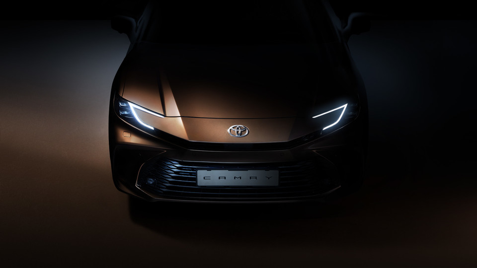 토요타코리아가 2025년형 캠리 사전계약을 실시한다. 사진=한국토요타자동차