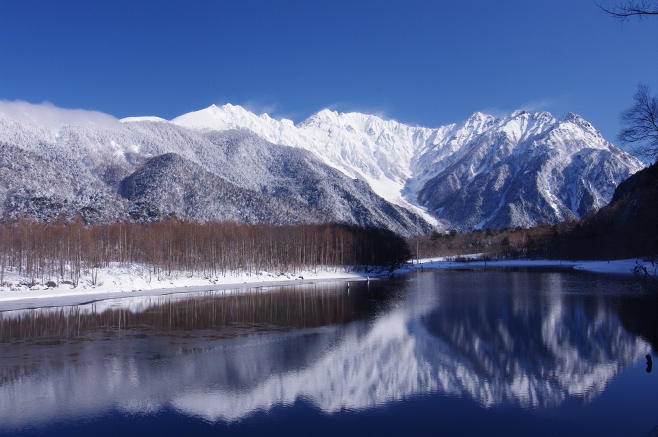 야츠가다케 설산 트레킹 중 가미코지 다이쇼이케. 사진=혜초여행