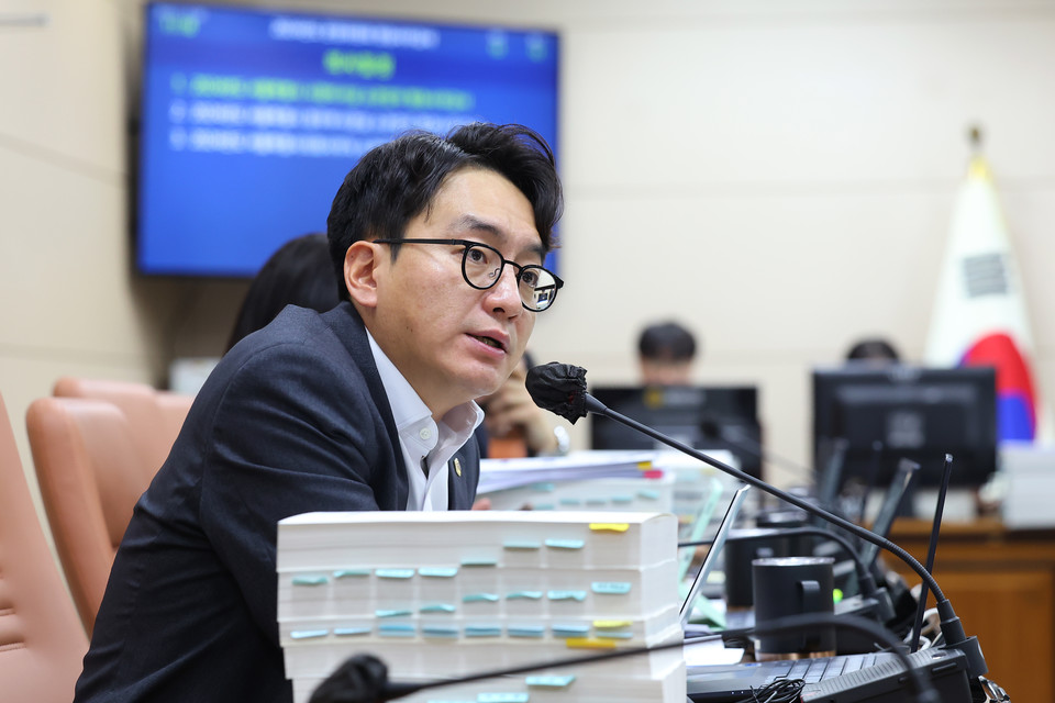 이상욱 서울시의원이 행정사무감사에서 질의하고 있다. 사진=서울시의회