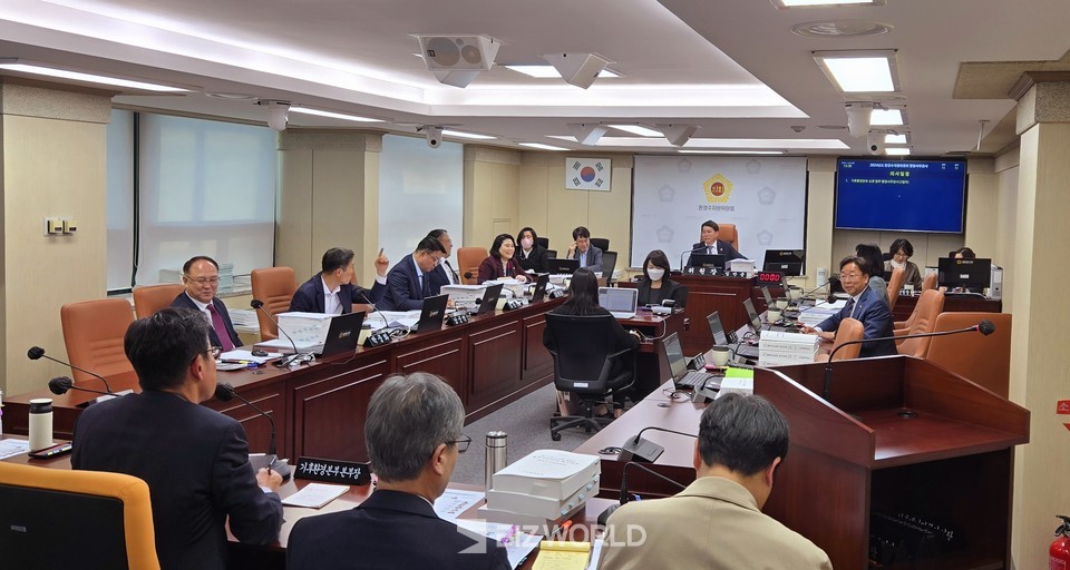 서울시의회 환경수자원위원회 상임위 진행모습. 사진=손진석 기자