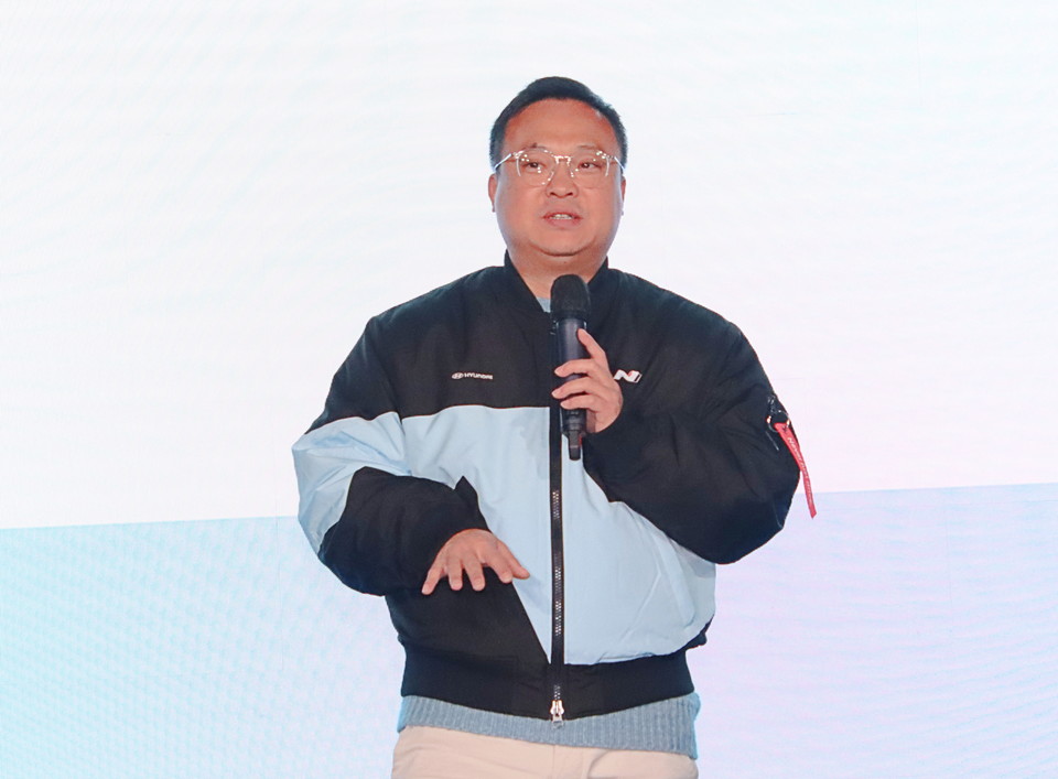 현대자동차 N브랜드매니지먼트 실장 박준우 상무가 인사말을 하고 있다. 사진=모터스포츠 기자단