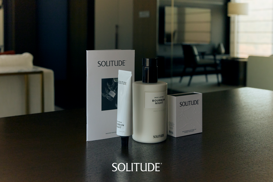자유로운 고독의 가치를 담은 파인 프래그런스 ‘솔리튜드(SOLITUDE)’는 1월 6일부터 그랜드 하얏트 서울에서 솔리튜드의 향기로운 스토리를 경험할 수 있는 ‘솔리튜드 프래그런트 저니’ 증정 프로모션을 한다고 밝혔다. 사진=솔리튜드
