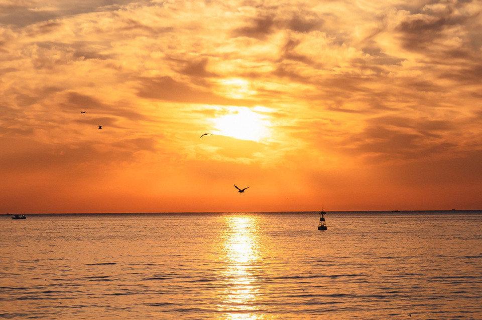 2. 롯데리조트속초에서 바라보는 일출