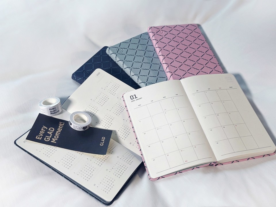 글래드 뉴이어 패키지에 포함된 다이어리 관련 이미지. 사진=글래드 호텔앤리조트