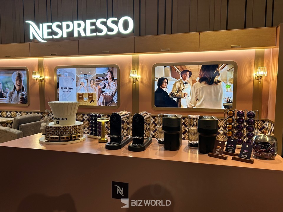 신규 영상에는 김고은 배우와 할리우드 스타 조지 클루니 등이 참여했다. 행사장에 마련된 벽면에서 이번 캠페인 영상이 수시로 상영되고 있다. 사진=김선주 기자