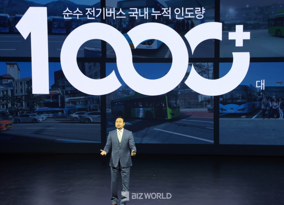 류쉐랑 총경리가 한국시장에서의 그동안 진행된 BYD의 활동에 대해 설명하고 있다. 사진=손진석 기자